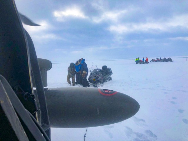 Alaska Army Guard helps rescue Iditarod mushers