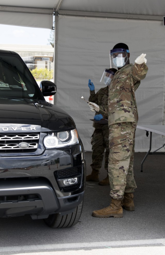 Florida National Guard opens COVID-19 testing site at stadium