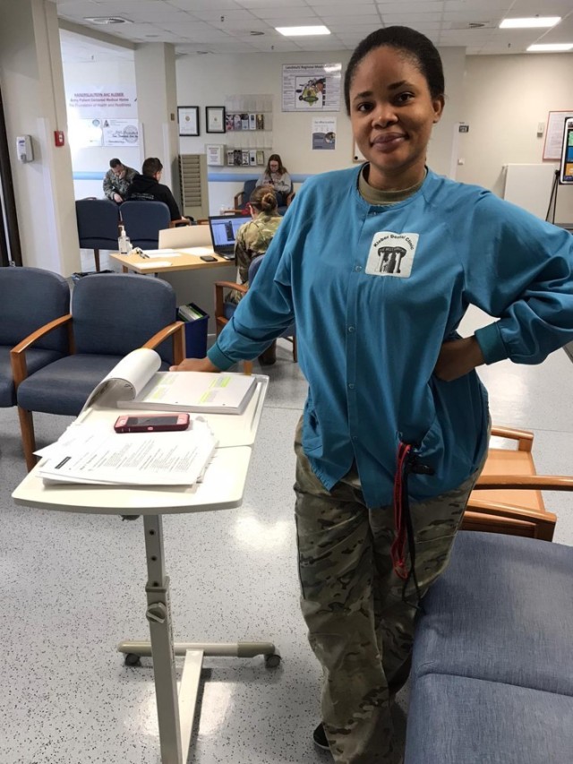 Dental Soldiers support Army health clinics