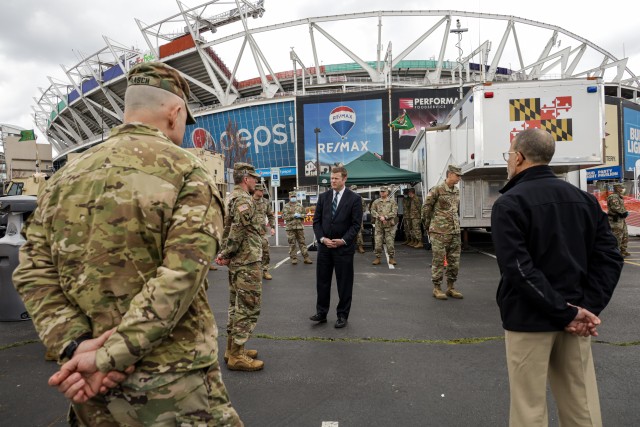 Army leaders visit COVID-19 screening site in Maryland