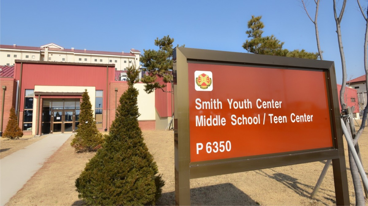 New teen center offers a place to 'hang out' Article The United