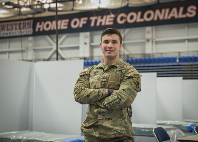 Connecticut Guard Soldier helps set up field hospital