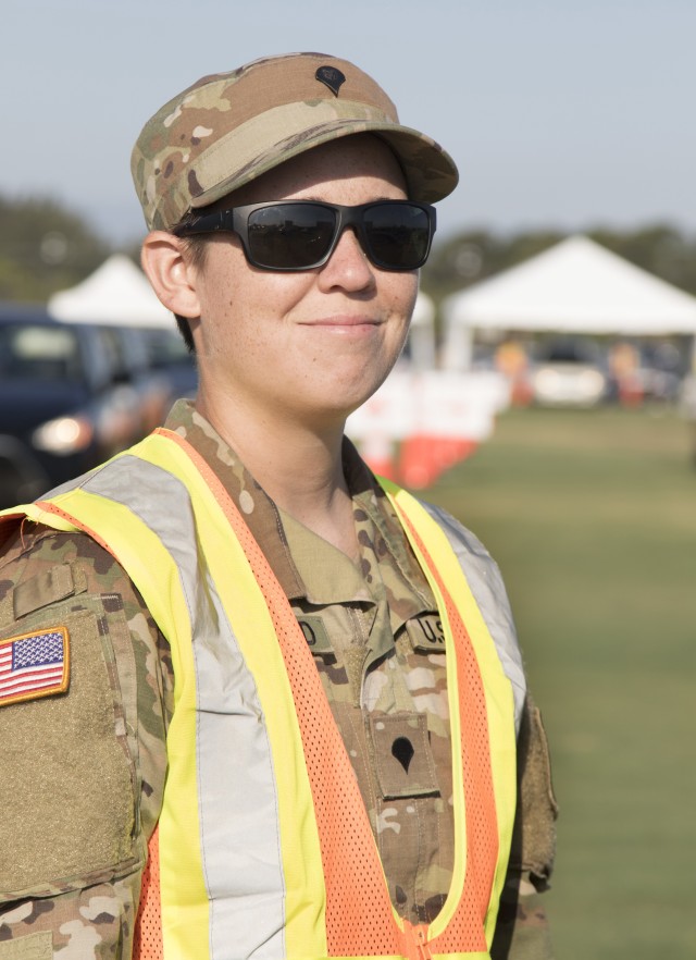 FLNG Soldiers on 1st state active duty at screening site