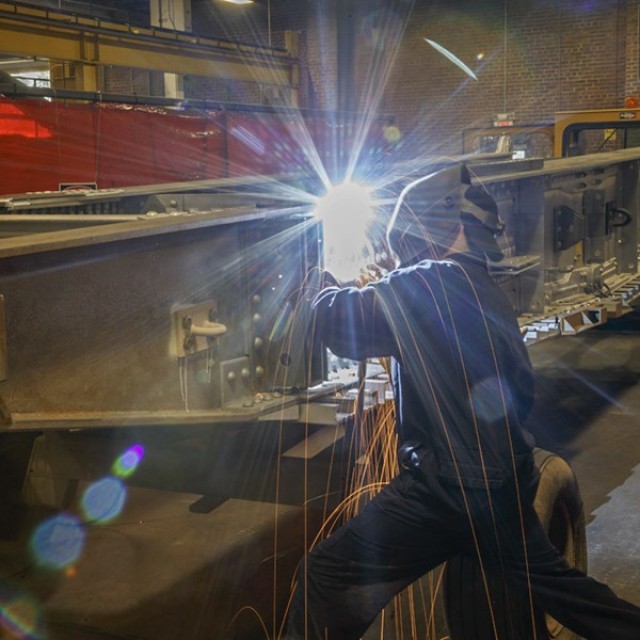 ANAD overhauling 95-ton bridges