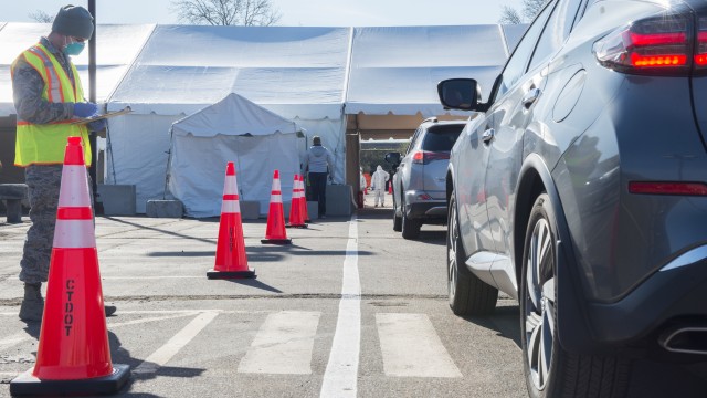 Connecticut National Guard powers COVID-19 testing site