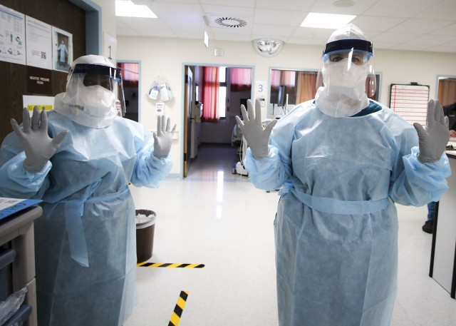 Lrmc Implements Covid 19 Ppe Protocols To Ensure Staff Patient Safety Article The United States Army