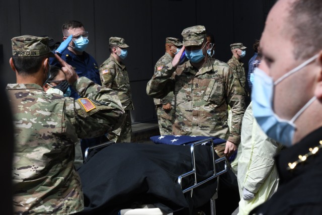 Military members honor veteran who died at NY field hospital