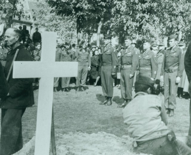 Holocaust and liberation photos courtesy of 82nd Airborne Division War Memorial Museum, exact date taken unknown.