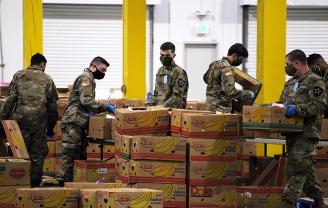 Washington Guard members assist foodbanks across the state