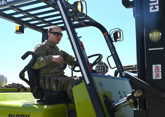 New Hampshire Guard supports massive warehouse mission