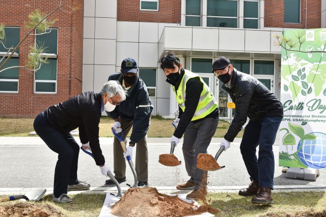 Humphreys celebrates Earth Day