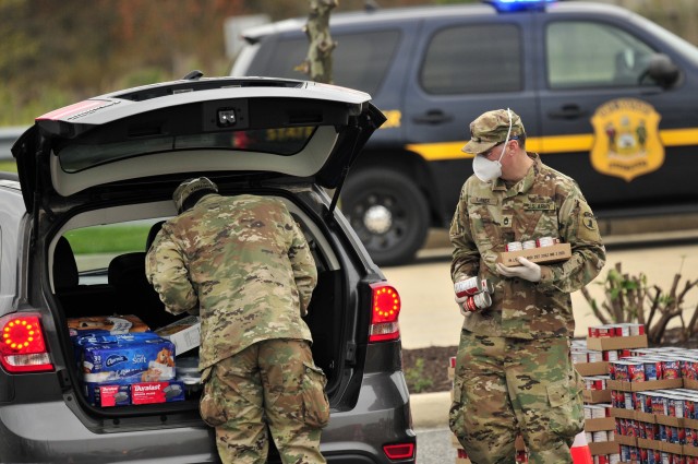 Delaware National Guard helps food bank feed families