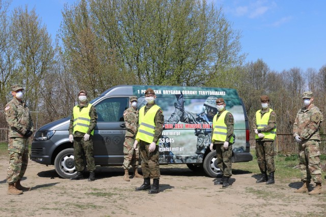 Polish medical team shares COVID-19 lessons learned with Guard