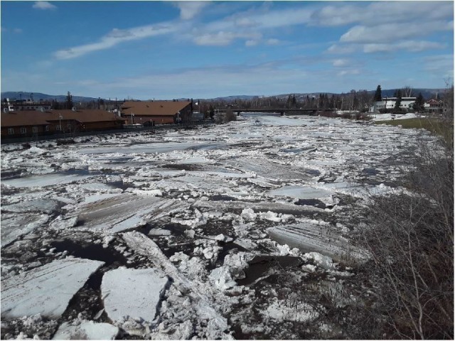 Officials for the U.S. Army Corps of Engineers – Alaska District observed an ice jam on the Chena River while monitoring changing river levels on April 23 near North Pole. During heightened river levels, the team monitors river levels hourly to be prepared to activate the dam and regulate stream flow to protect communities in the Fairbanks North Star Borough from flooding.