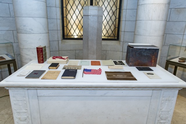 105-year-old memorabilia box opened at Arlington Cemetery