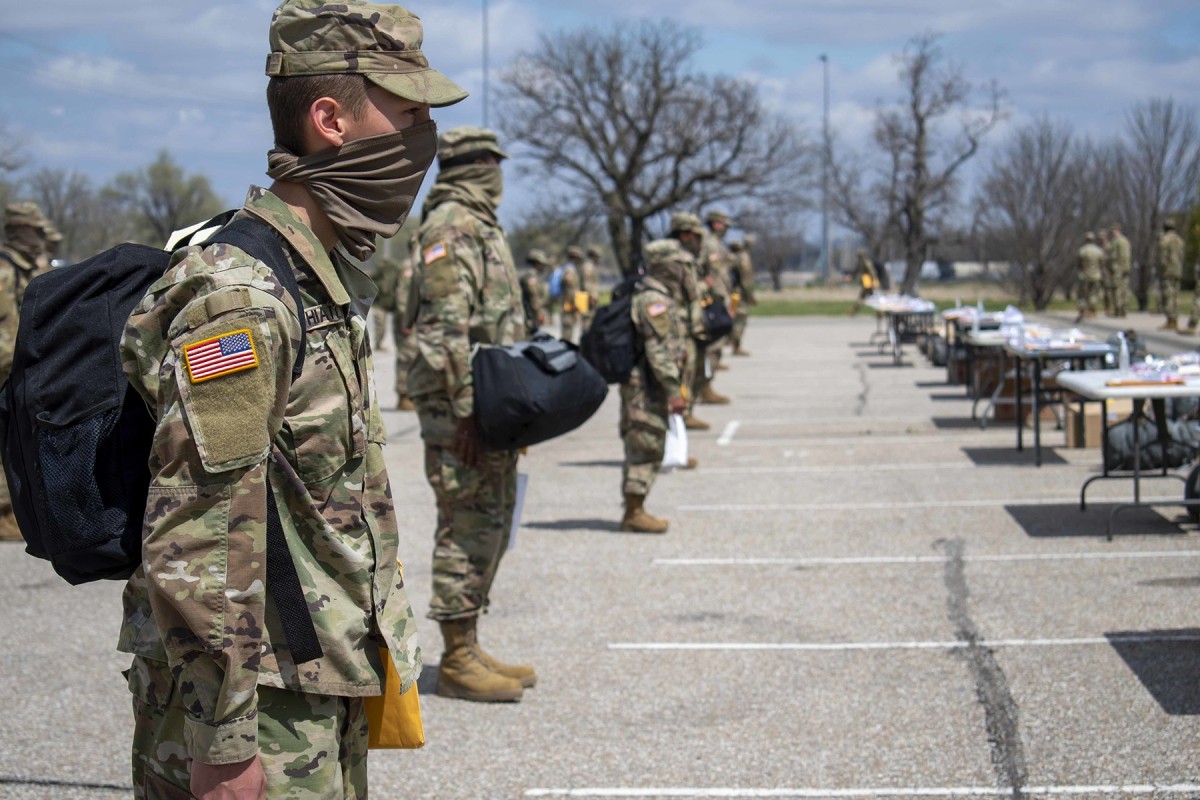 Fort Riley eases transition for new Soldiers during pandemic Article
