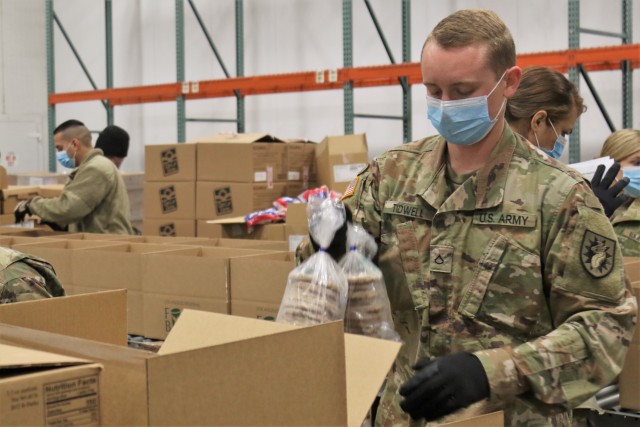 Cal Guard Soldiers aid Los Angeles-area food banks