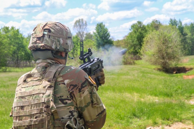 Pvt. Morgan Potter, Company D., 2nd Battalion, 327th Infantry Regiment “No Slack”, 1st Brigade Combat Team “Bastogne”, 101st Airborne Division (Air Assault), fires an M-320 grenade launcher at a Fort Campbell, Ky. range, May 7. Soldiers from 2-327 Inf. Regt. qualified on their assigned weapons in preparation for the brigade’s future deployment to Joint Readiness Training Center this fall at Fort Polk, La. (U.S. Army photo by Maj. Vonnie Wright)