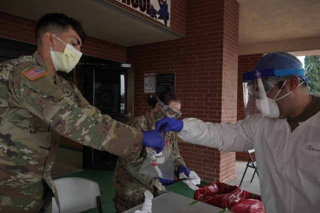 Mobile Texas National Guard team conducts COVID-19 tests