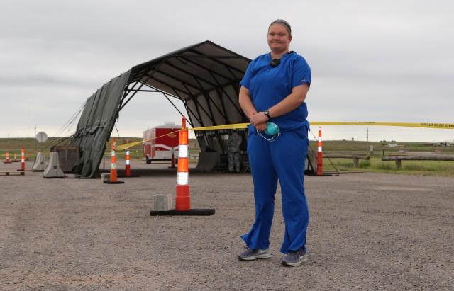 Kansas National Guard medic comes to child&#39;s aid