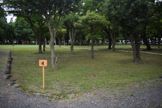 The Shrine Park at Sagami General Depot has several campsites available for campers.