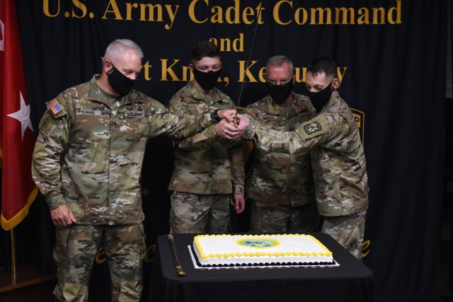 Fort Knox celebrates 245th Army Birthday with broadcast cake cutting ceremony