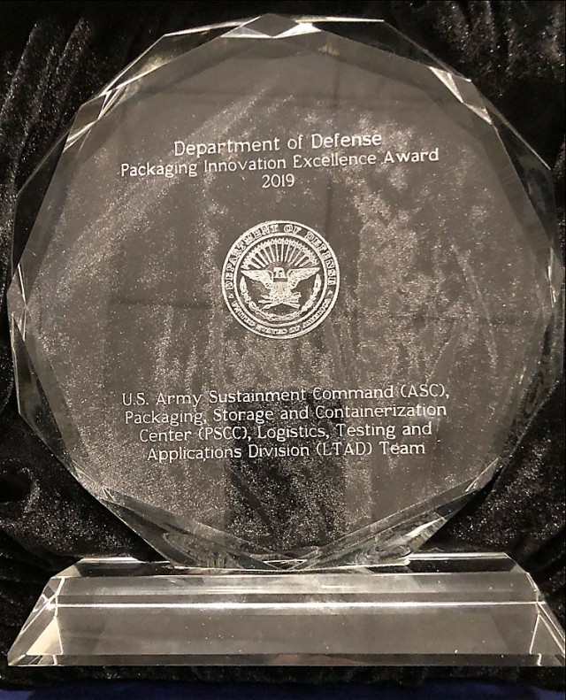 ASC employees at Tobyhanna Army Depot receive DOD packaging award