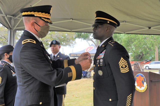 Brig. Gen. Timothy D. Connelly hosts a Celebration of Service honoring three Soldiers, including 1st Sgt. Charles M. Robinson. 

The 9th Mission Support Command, headquartered in Fort Shafter Flats, Honolulu, Hawaii, hosted the 25th Infantry Division Quarterly Retirement Ceremony June 18, 2020 at the 25th ID Headquarters and honored three 25th ID and U.S. Army Hawaii Retirees and their Family members for their dedicated service to our Armed Forces and Nation.