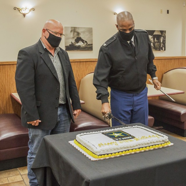 Army 245th birthday honored with cake cutting at ANAD