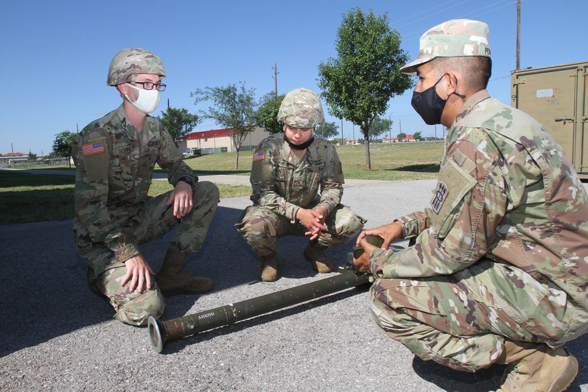 Soldiers pass midpoint of AIT training to 14P AMD crewmembers