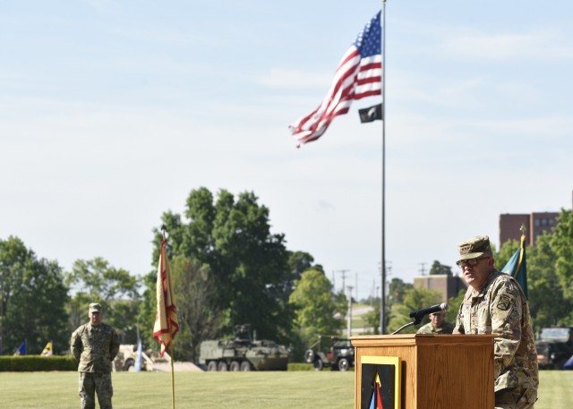 MSCoE, FLW bids fond farewell to Martin, welcomes Bonner during ceremony