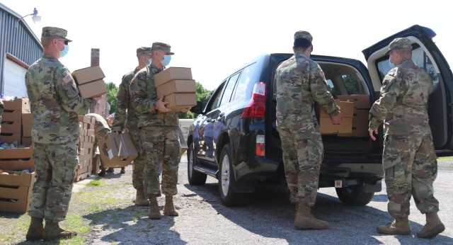 Guard helps feed Kansans in need