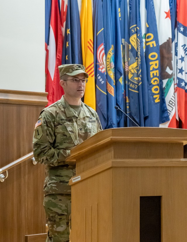 U.S. Army Garrison Fort Leonard Wood bids farewell to Towns, welcomes Paine