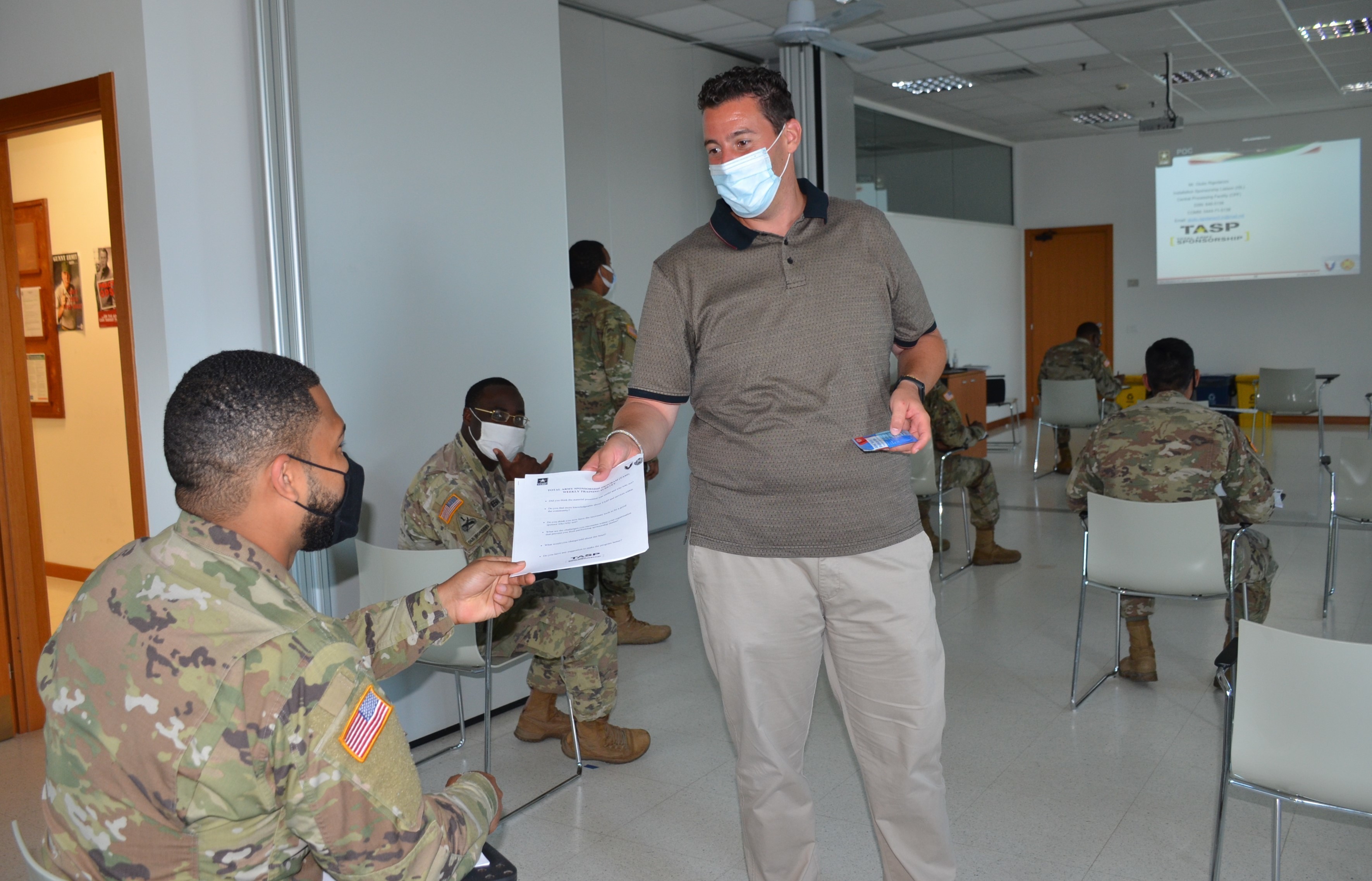 Total Army Sponsorship Program Total Army sponsorship helps ease transition for Soldiers and families | Article | The United States Army