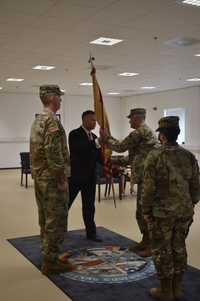 Passing the USAG Benelux colors