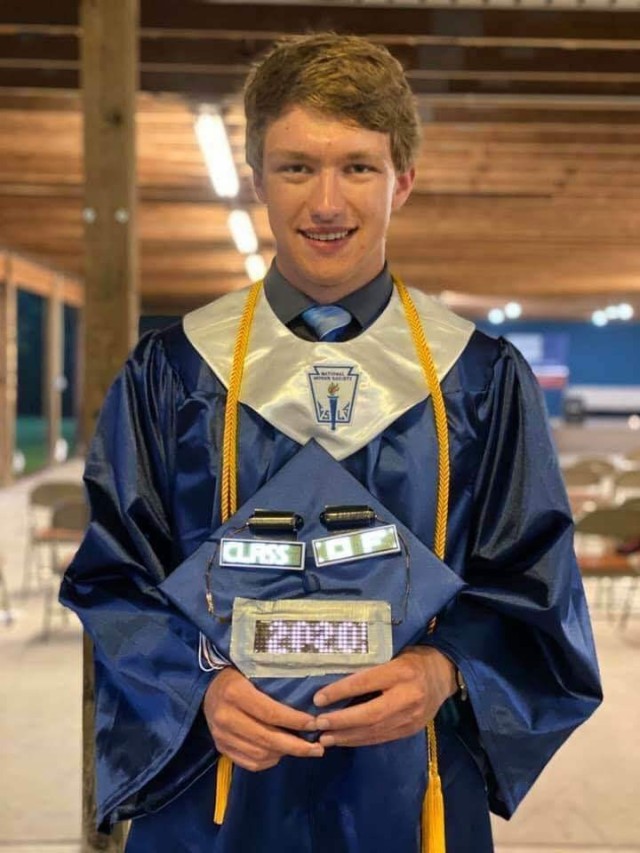 Zachary Harner was the first graduating senior to receive the STEM of Jesse scholarship, initiated by the Transatlantic Middle East District's Tom Stephenson. Harner's love of an engineering challenge inspired the design of his graduation cap...
