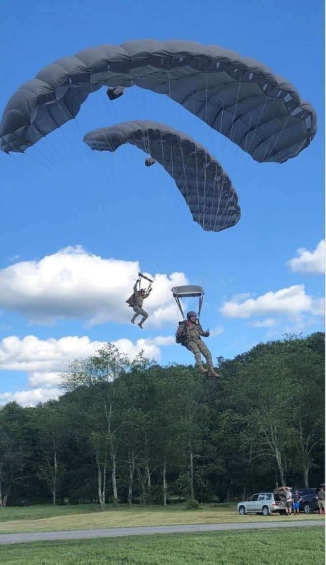 New York Aircrews take West Virginia Guardsmen to new heights