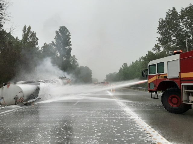 Fort Knox Fire Department assists in extinguishing fire from 31W gas tanker crash