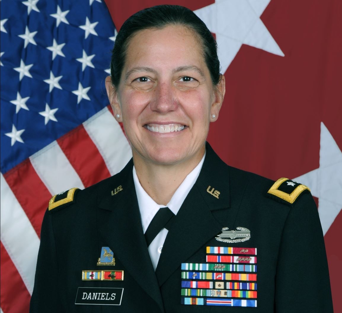 Senate Confirms First Woman To Command Army Reserve Article The United States Army