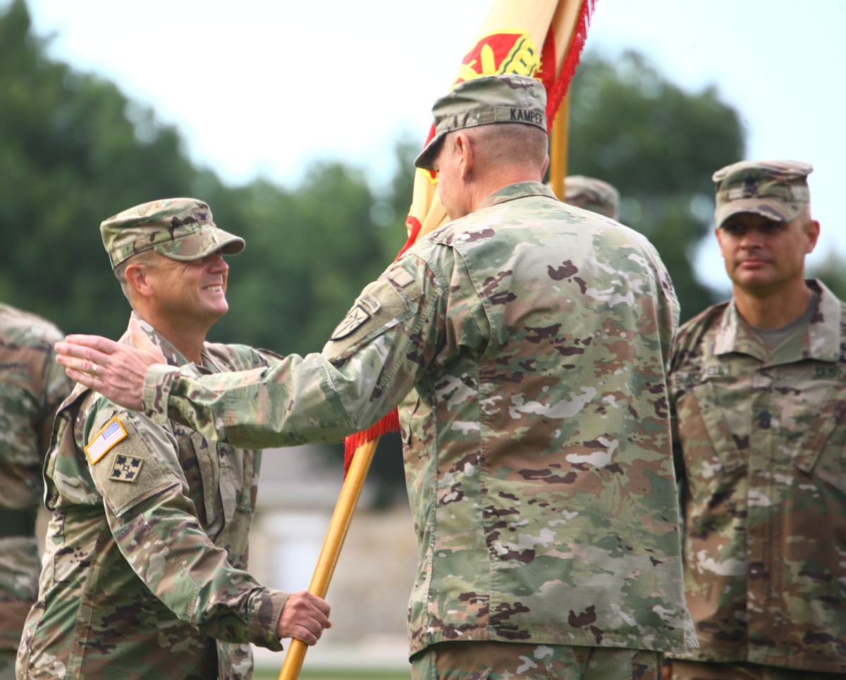 Fort Sill Welcomes New Garrison Commander | Article | The United States ...