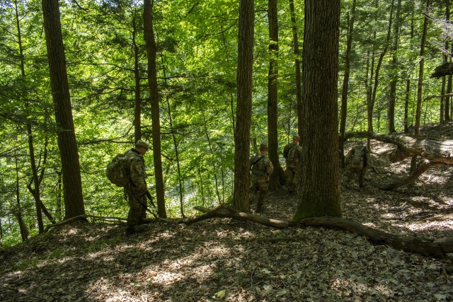 NYNG aviation Soldiers hone land navigation skills