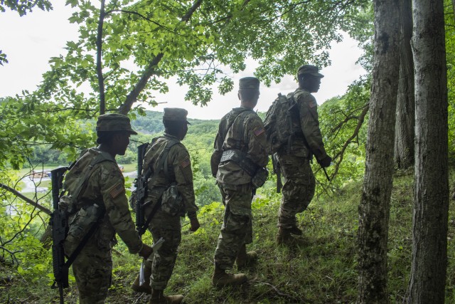NYNG aviation Soldiers hone land navigation skills