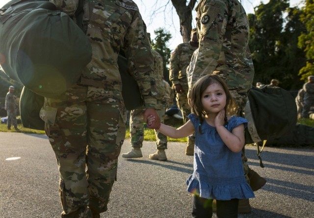 ‘The Army Family’ awarded AUSA Marshall Medal for selfless service