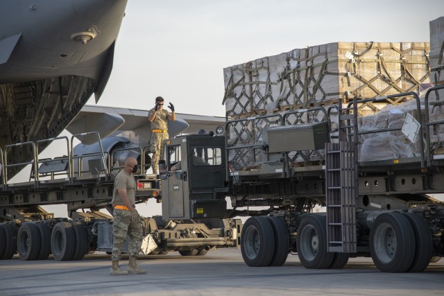 US delivers humanitarian aid to Beirut