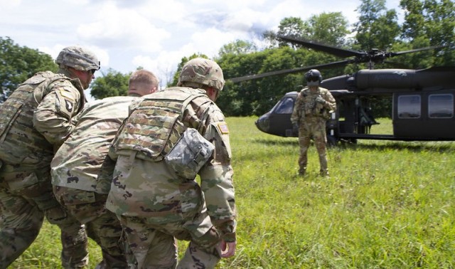 Kentucky National Guard MP train for casualty evacuations | Article ...