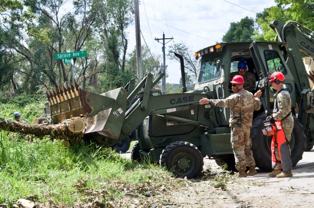 Iowa National Guard helps with derecho cleanup