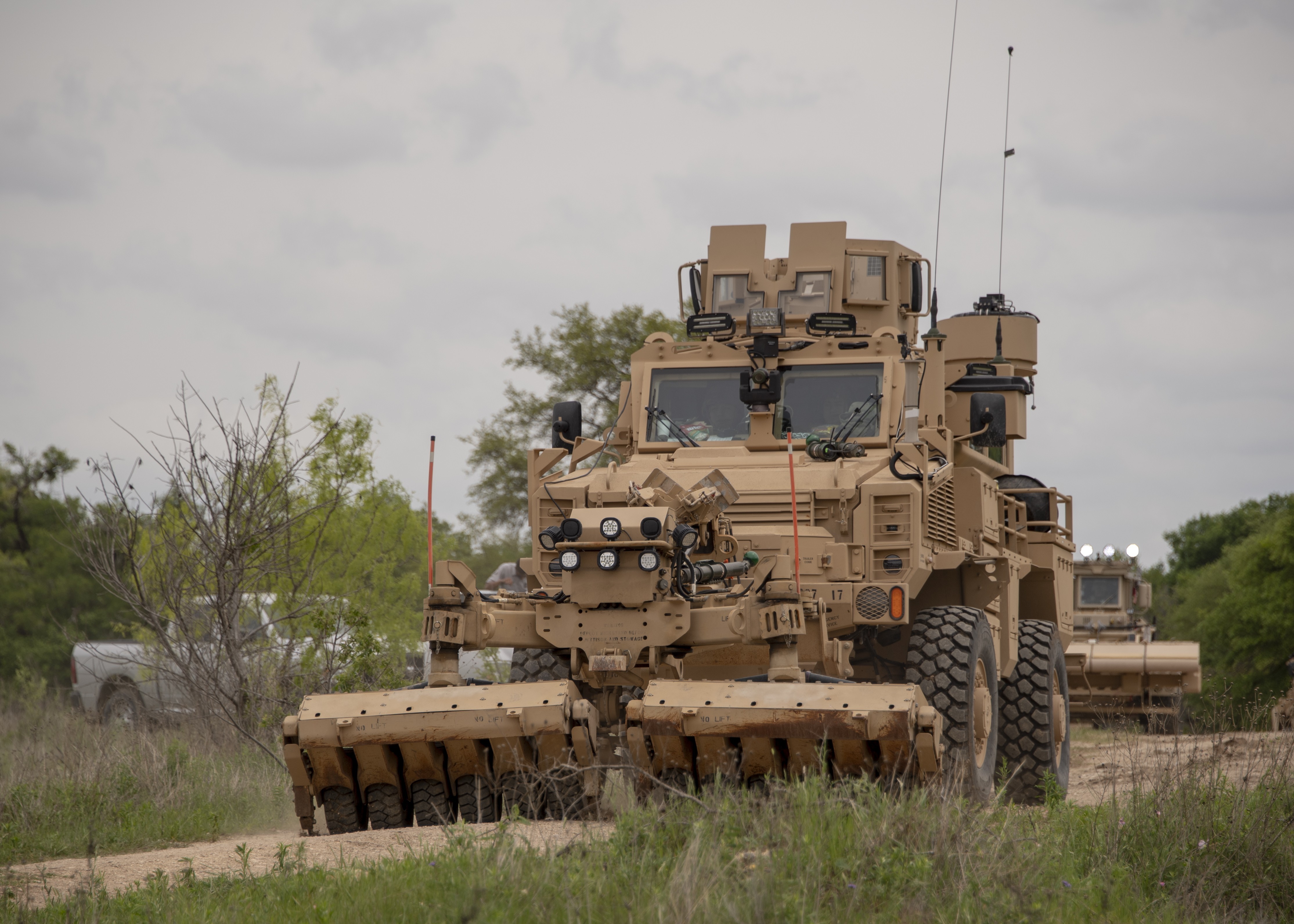 Bundled Army equipment system testing reduces cost, burdens on test ...