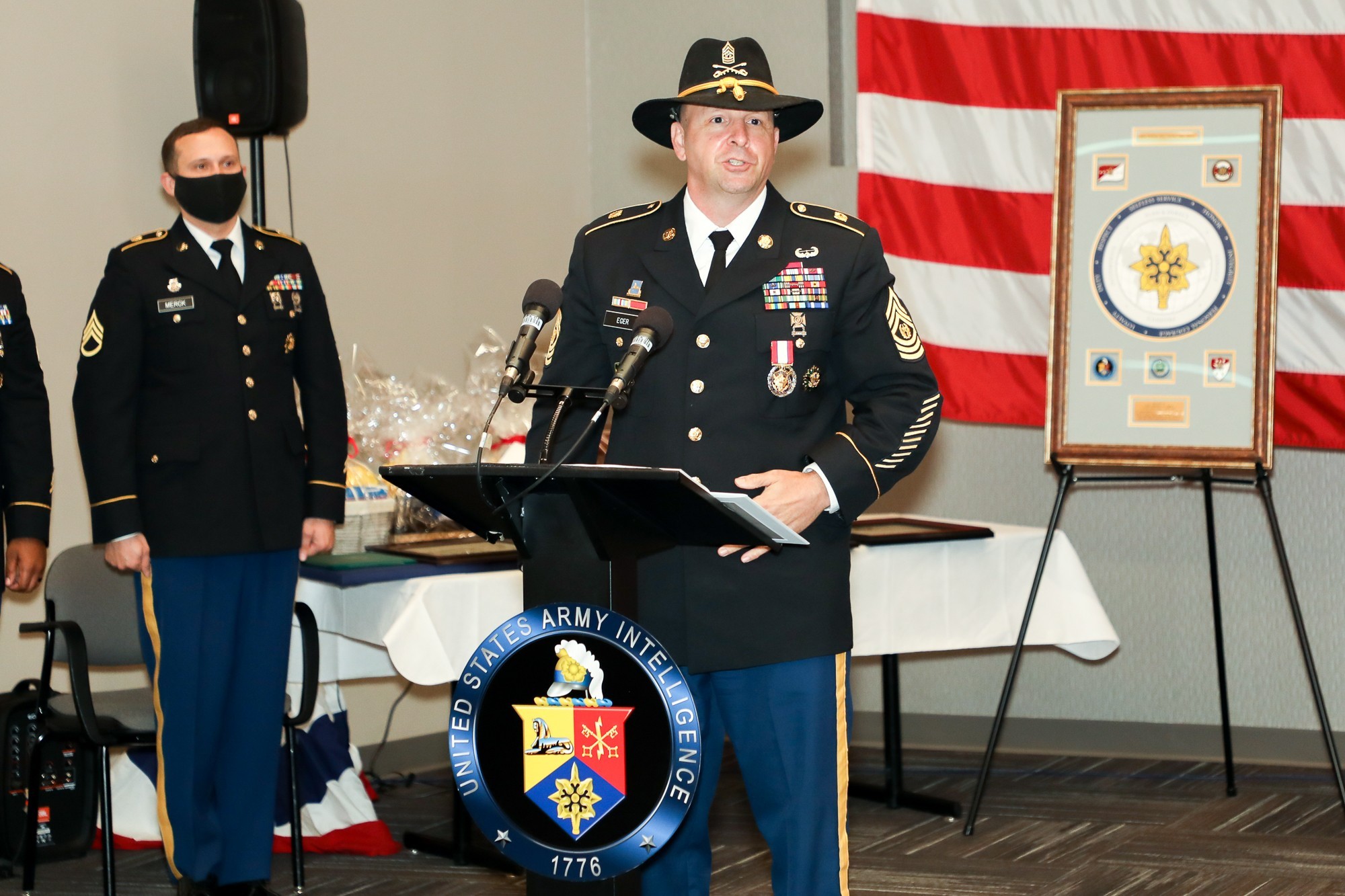 Us Army Military Intelligence Senior Enlisted Advisor Retires Article The United States Army