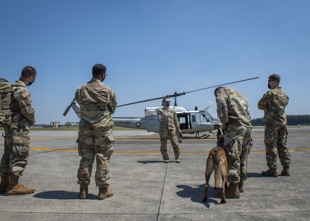 Soldiers, Airmen train on K-9 Aeromedical Evacuation capabilities