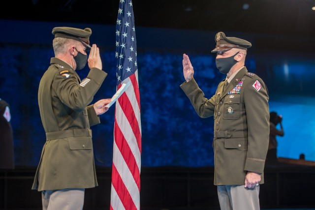 55th Chief of Engineers takes Command, outlines priorities